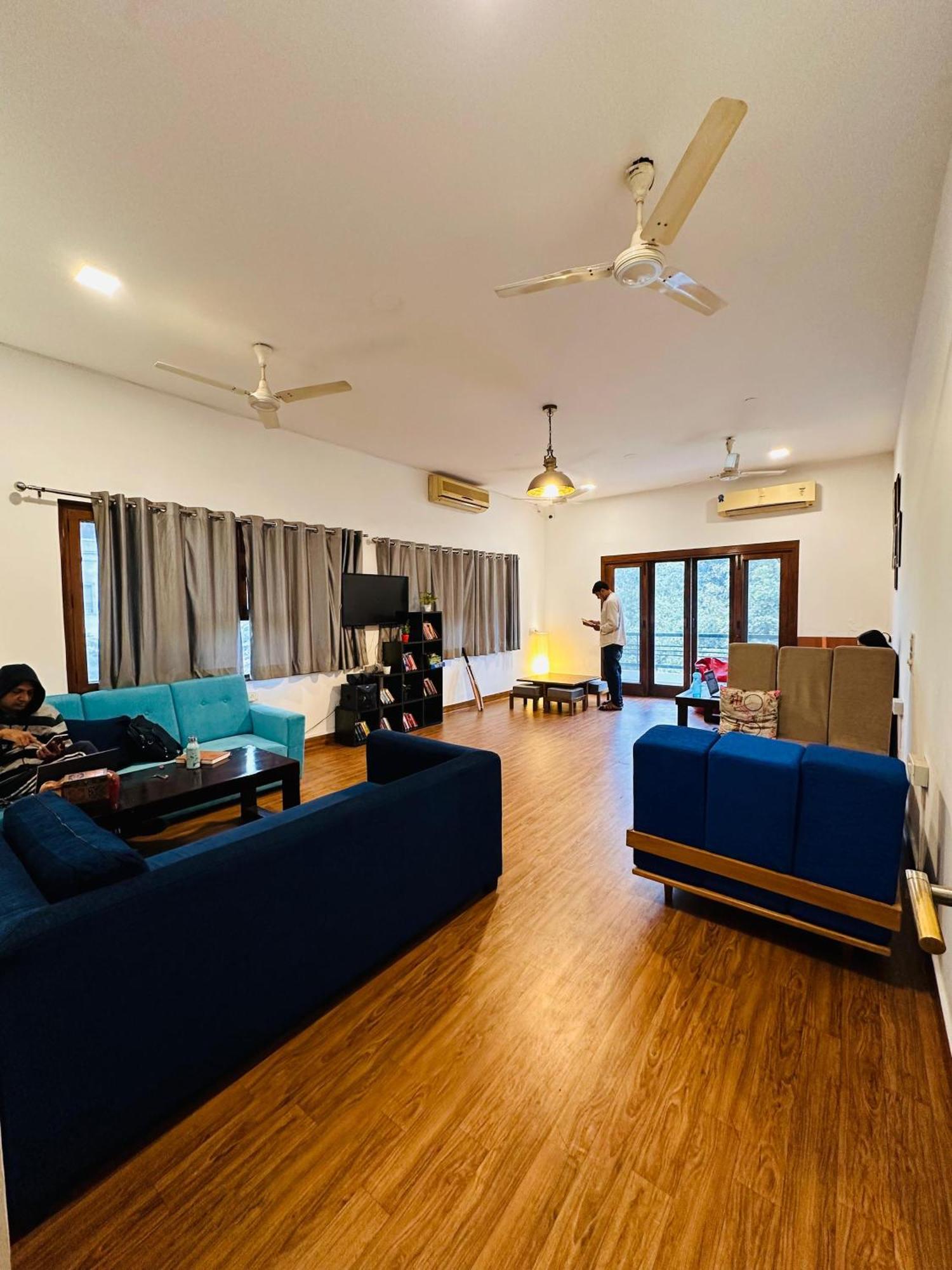 نيودلهي A Sleepy Fox Hostel المظهر الخارجي الصورة
